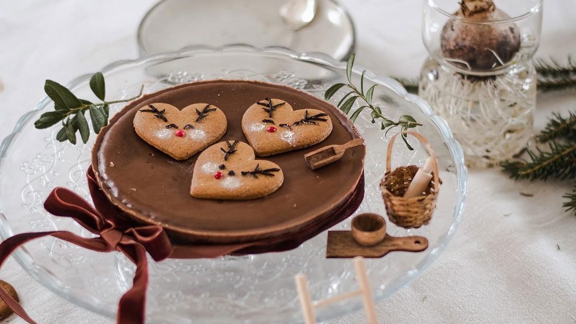 Almondys pepparkakskladdkaka med Marabou mjölkchoklad – fjolårets succé är tillbaka