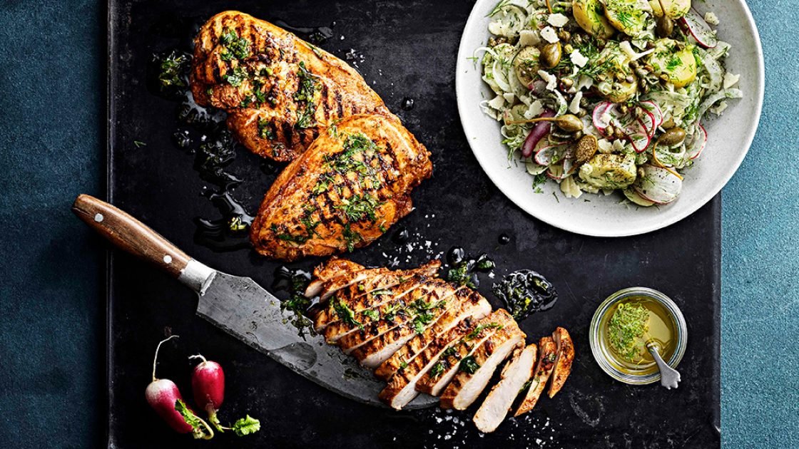 BBQ stora grillfiléer grillkrydda med dillpotatissallad och citronvinägrett