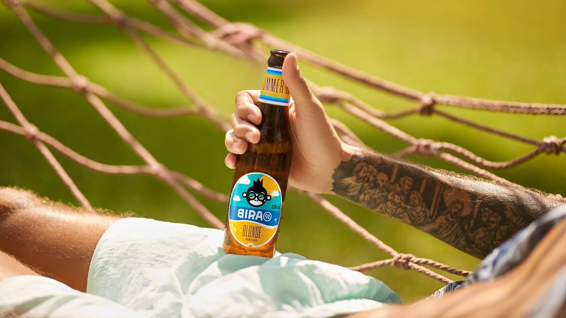 Bira 91 Blonde Summer Lager är den perfekta törstsläckaren för varma sommardagar Bira 91 Blonde Summer Lager är den perfekta törstsläckaren för varma sommardagar