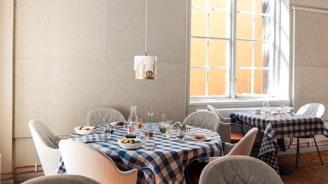 Nu öppnar Sebastian Schildts nya Restaurang Oxenstiernan – en plats där konst och mat möts