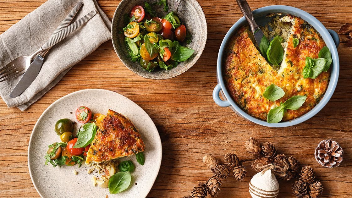 Italiensk frittata med mozzarella och basilika
